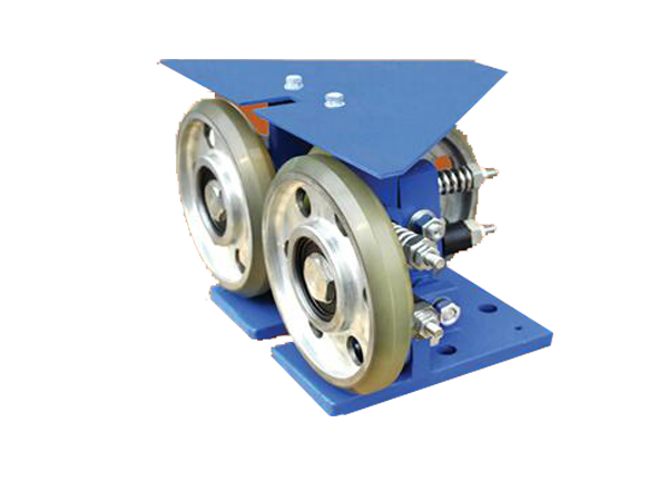4.0m/s 2700kg Elevator Roller Guide Shoes Used in 16mm Guide Rails
